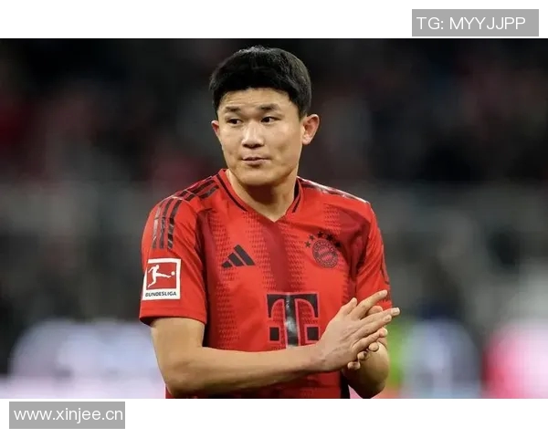 金玟哉因脚部与肩部疼痛缺席法兰克福比赛前景堪忧